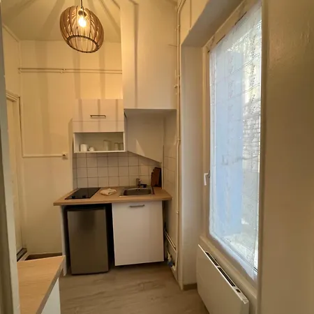 Studio Cosy Avec Wifi En Centre-ville Montélimar